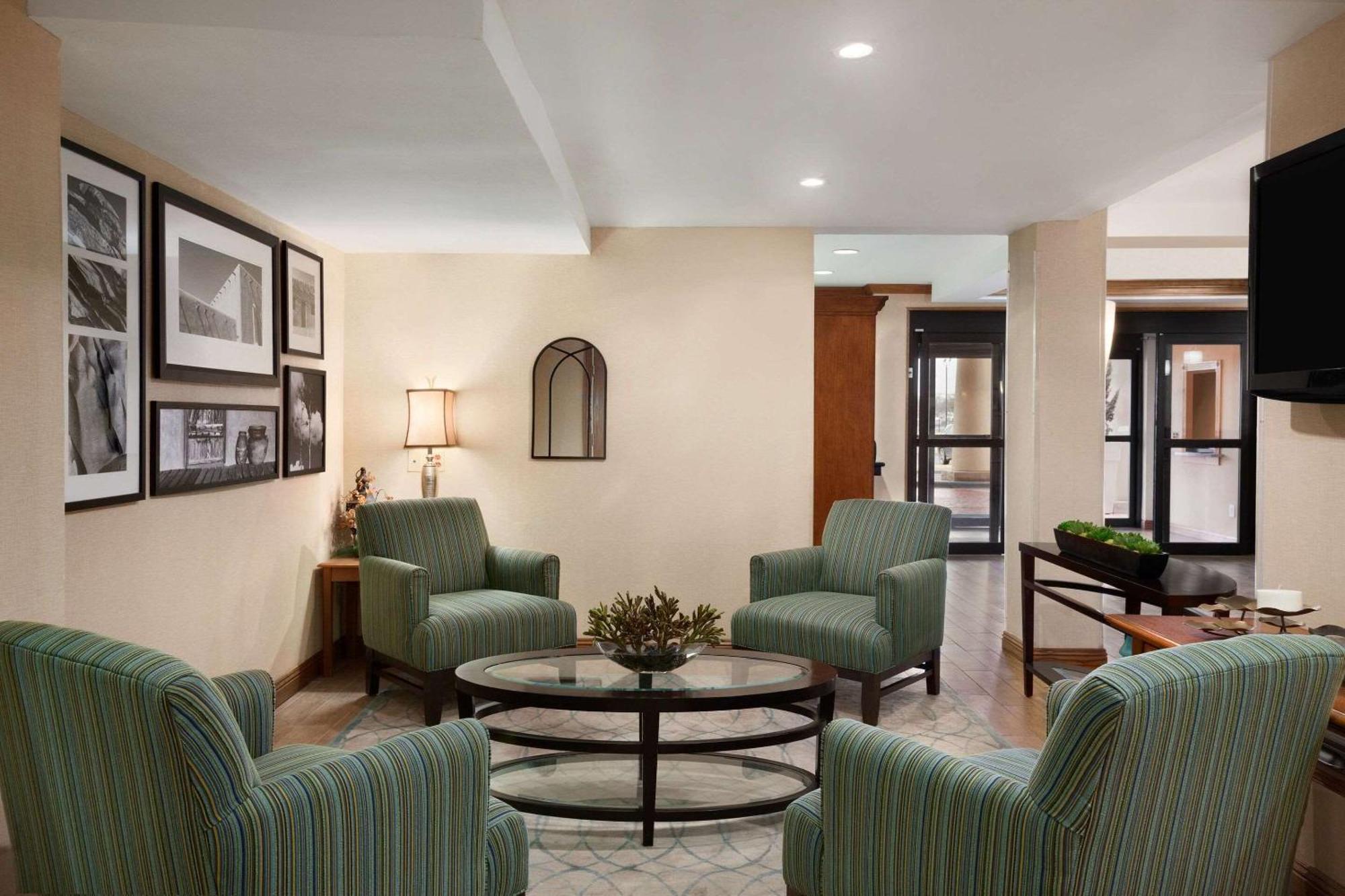 Country Inn & Suites By Radisson, Lubbock, Tx Eksteriør bilde