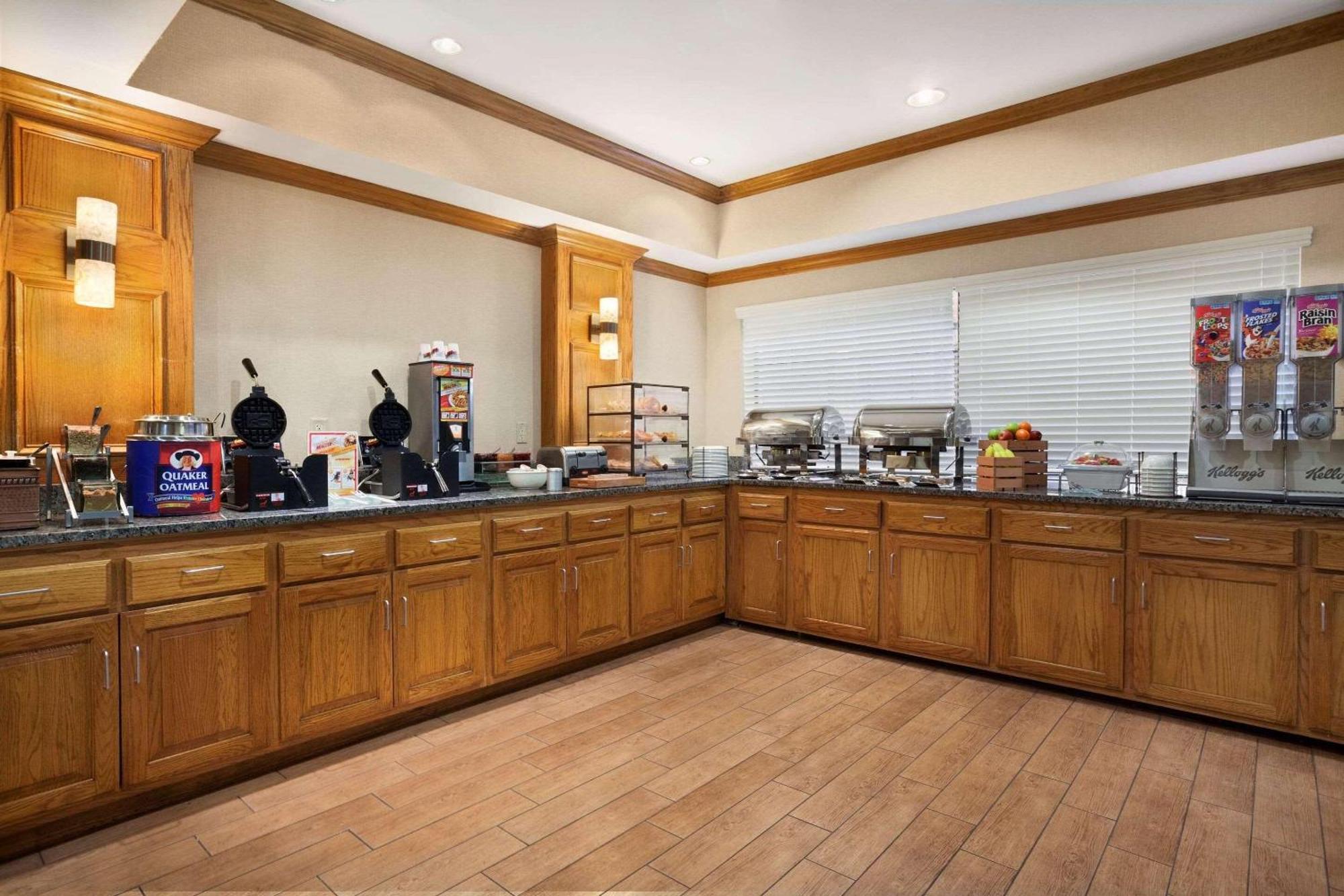Country Inn & Suites By Radisson, Lubbock, Tx Eksteriør bilde